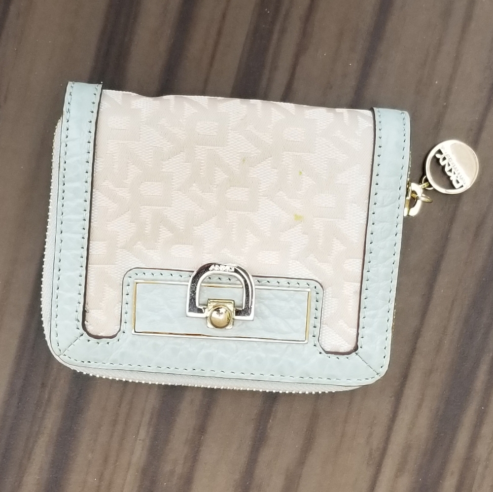 DKNY Wallet